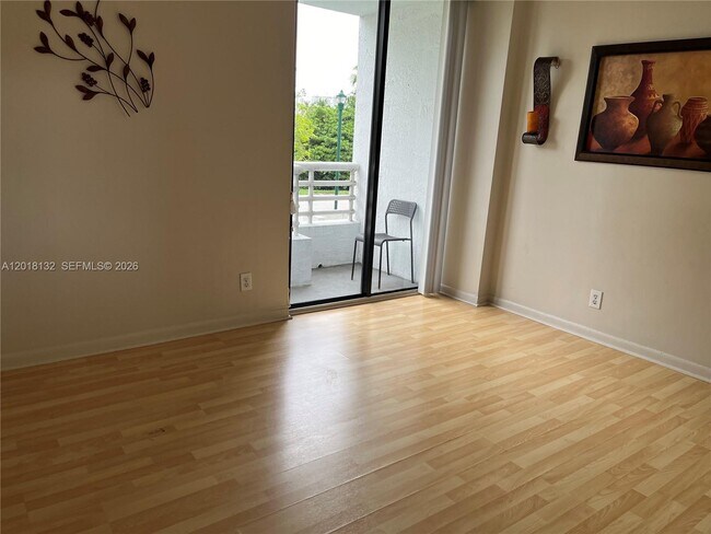 Photo - 3300 NE 192 St Unit 206