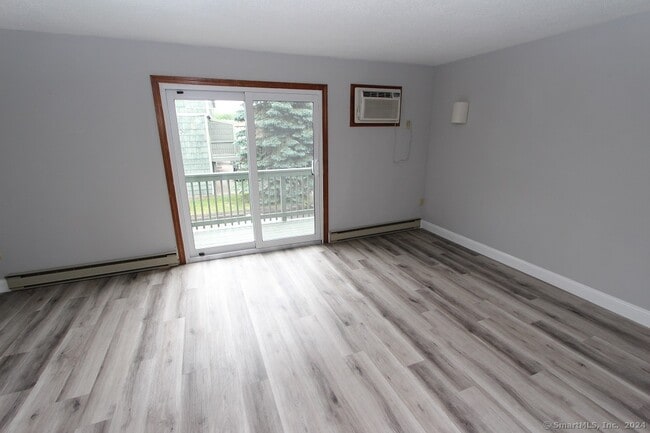 Photo - 1400 Meriden Rd Unit 2-4