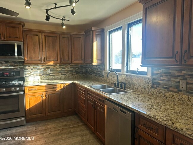 Photo - 202 Monmouth Blvd