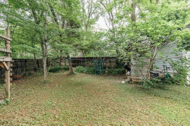 Photo - 145.5 HILLSIDE ST | 1 BED 1 BATH COTTAGE Unit 145.5 Hillside St - Guest House