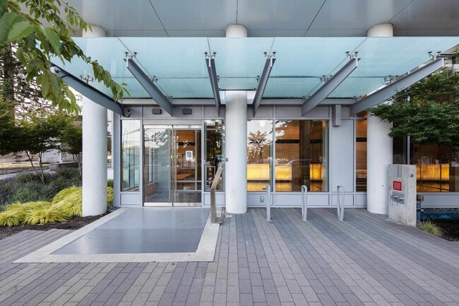 Photo - 455 Marine Dr SW