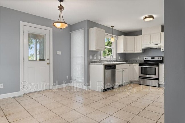 Photo - 918 Old Zebulon Rd