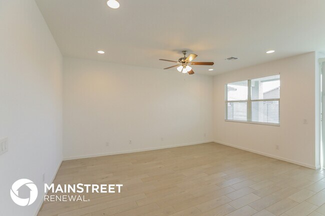 Photo - 5533 W Walatowa St