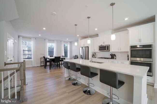 Photo - 10864 Foxtrot Cir