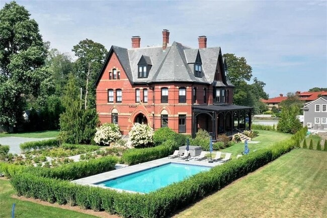 Building Photo - 30 Red Cross Ave