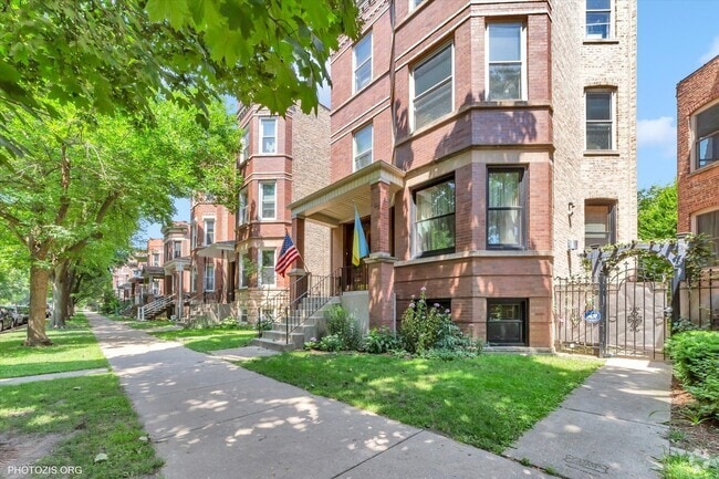 Building Photo - 2208 W Iowa St Rental