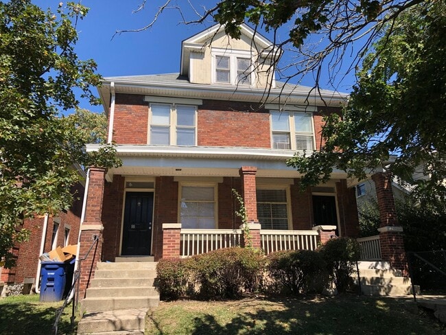 Building Photo - 88-90-90 E 4th Ave Unit 88