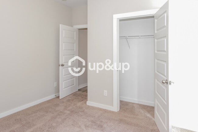Photo - Fantastic 3bd/2ba home! Let yourself in!