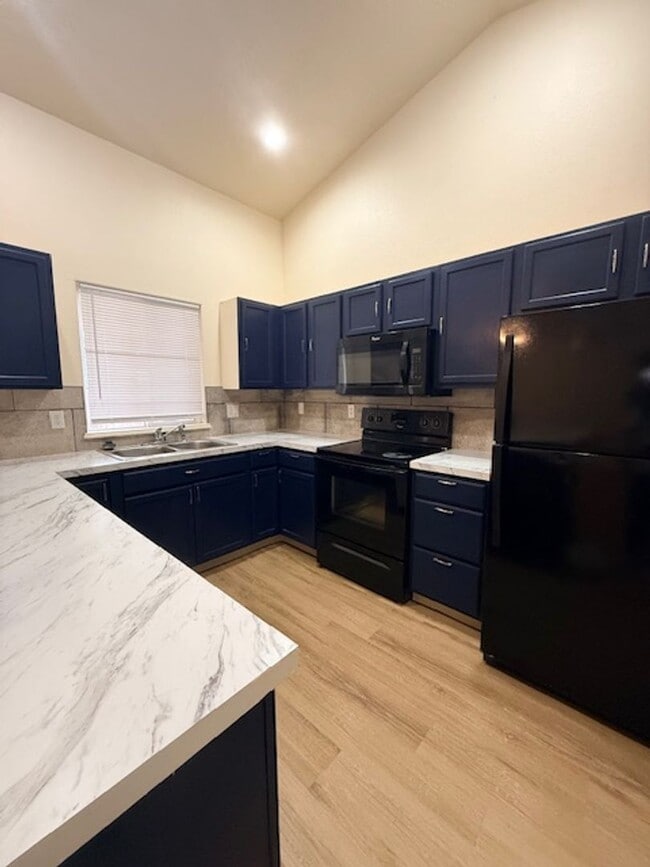 Building Photo - Cathy Avenue Unit 1