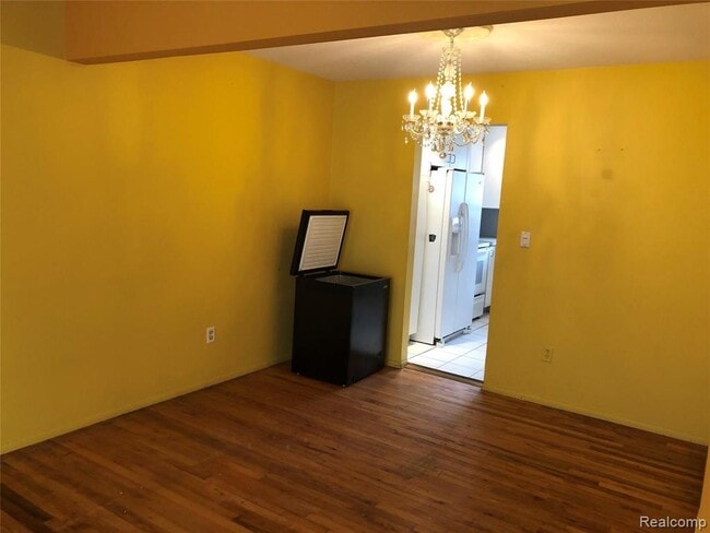 Photo - 19609 W 12 Mile Rd