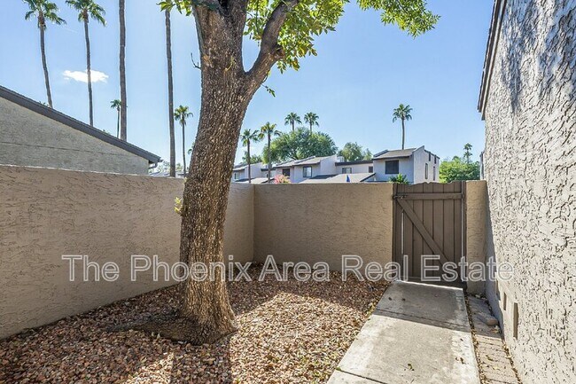 Photo - 2232 W Lindner Ave