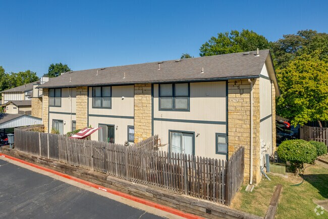 Photo - Forest Creek Condominiums
