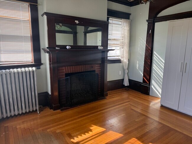 Photo - 66 Riverside St