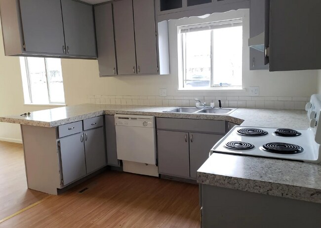 Photo - 804 E 7th St Unit A