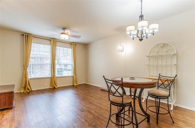 Photo - 2212 Canterbury Park Dr