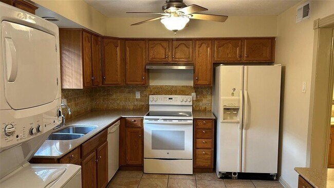 7600 Burgoyne Rd Unit 115