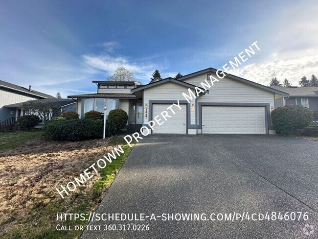 Building Photo - Beautiful 4 Bedroom, 2.5 Bath Home with 3 ...