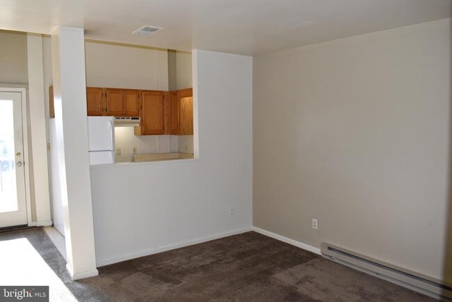 Photo - 1121 Stanley Ave