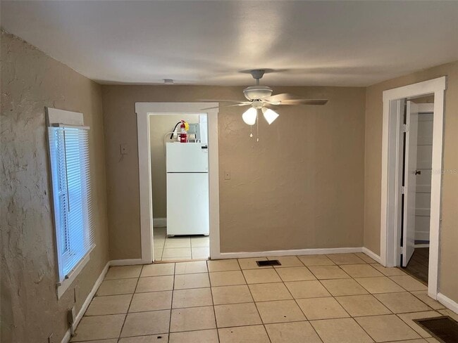 Photo - 2010 28th Ave N