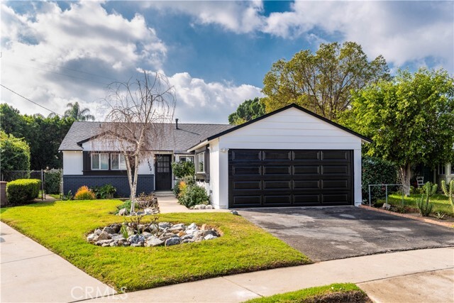 Photo - 14028 Cantlay St