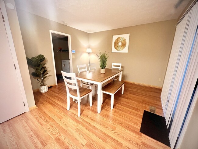 Photo - 4319 Frontenac Dr