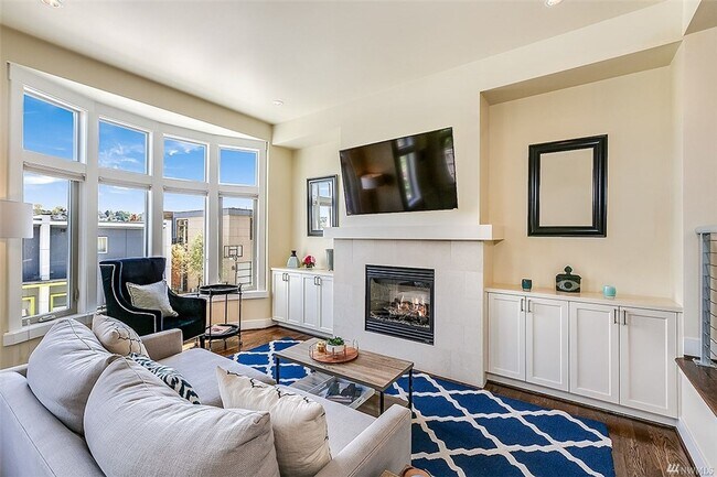 Photo - 2644 23rd Ave W