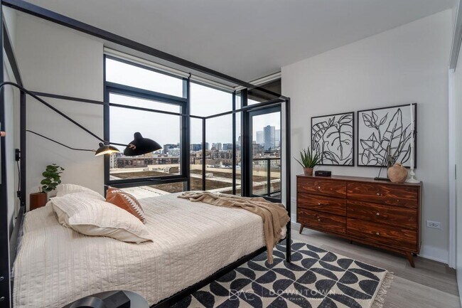 Photo - 1 bedroom in Chicago IL 60607 Unit 0806