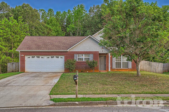 Photo - 1476 Steam Engine Way NE