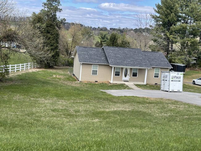Building Photo - 574 W Hwy 11E Rental