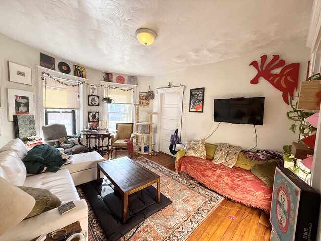 Photo - 62 Empire St Unit 2F