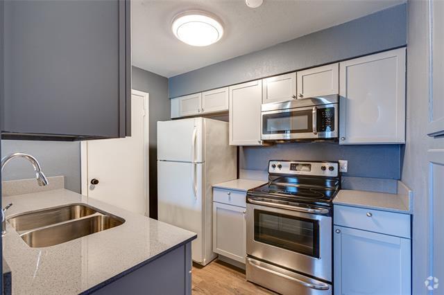 Building Photo - 5616 Preston Oaks Rd Unit 206 Rental