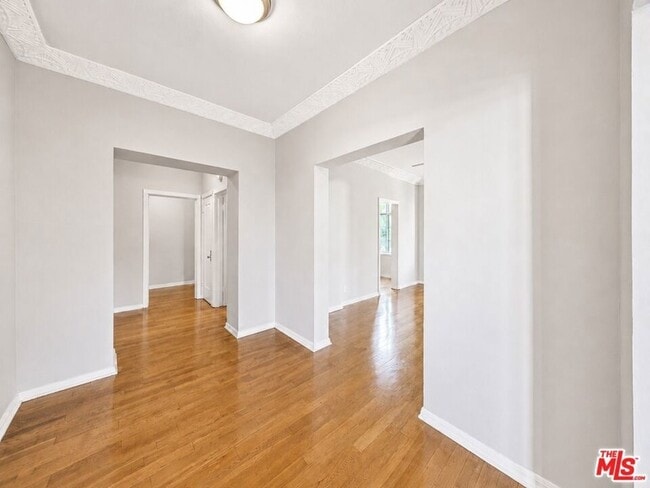 Photo - 1314 Hayworth Ave Unidad 303