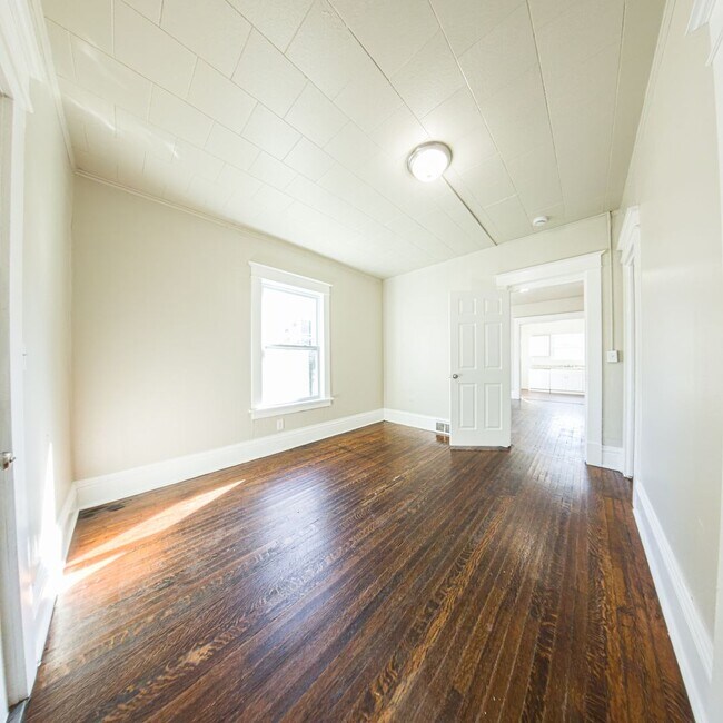 Photo - 2846 Rutland Ave Unidad #1