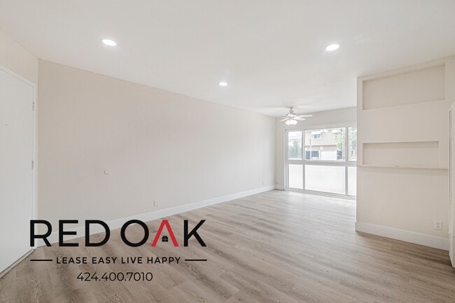 Photo - 7350 Hazeltine Ave Unidad 1