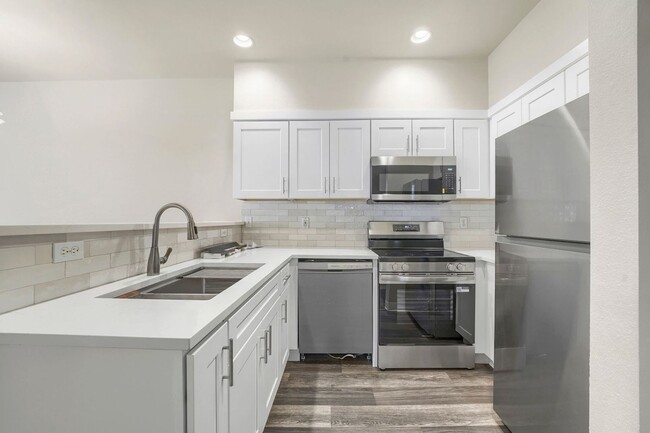 Photo - 1800 NE 40th St