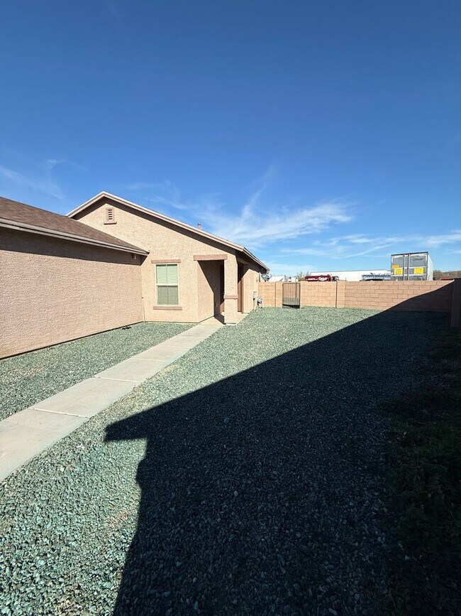Photo - 3 Bed | 2 Bath | 1,456 Sq Ft | 2-Car Garage