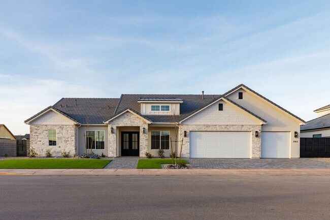 Building Photo - Awesome 4 bed 3 bath in Finley Farms