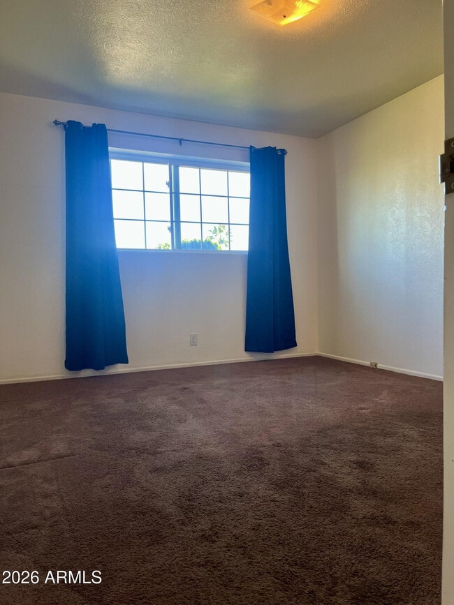 Photo - 2315 W Butler Dr