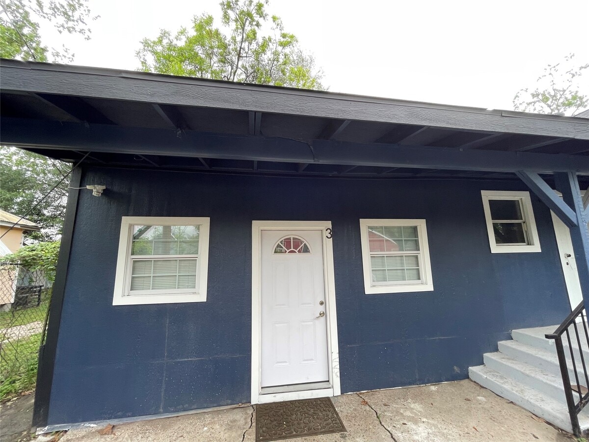 Photo - 6701 Eagle Pass St