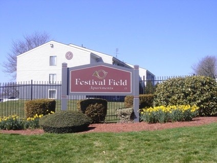 Festival Field - Festival Field Apartments