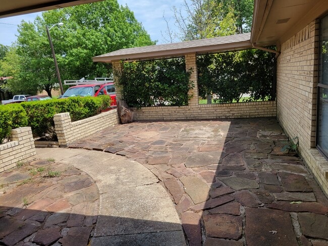 Building Photo - 1546 Timbercreek Dr Rental