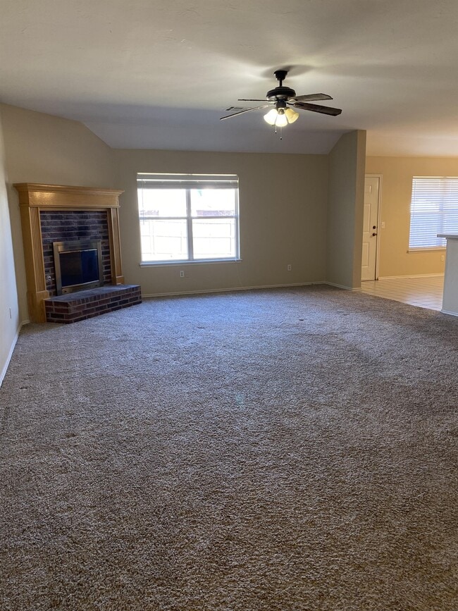 Photo - 5901 SE 88th St