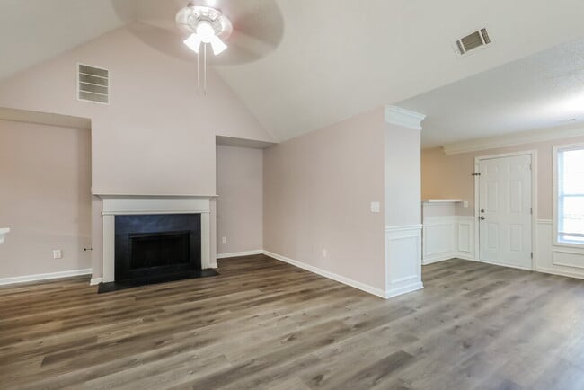 Photo - 11772 Registry Blvd