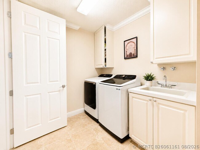Photo - 15 Harbour Isle Dr W Unit 101
