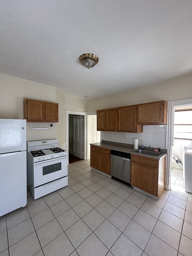 Photo - 17 Cushman Rd
