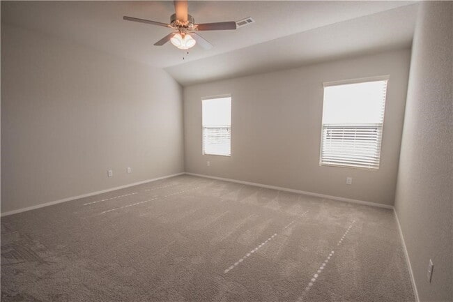 Photo - 1541 Scotland Dr