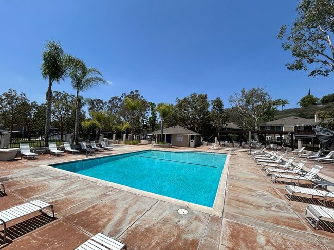 Photo - Beautiful 3 Bed 2 Bath Condo in Yorba Linda with Greenbelt Views Unidad 219