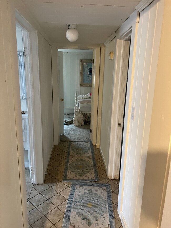 Photo - 340 E Thach Ave Unidad Downstairs