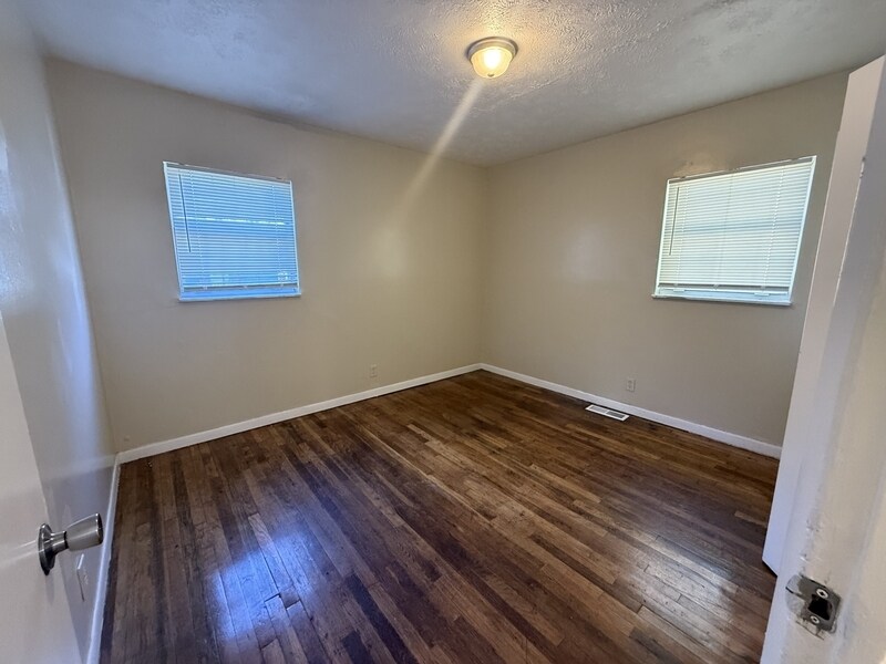 Photo - 4625 Buffat Mill Rd