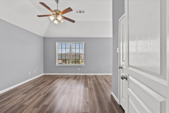 Photo - 207 Sea Breeze Dr